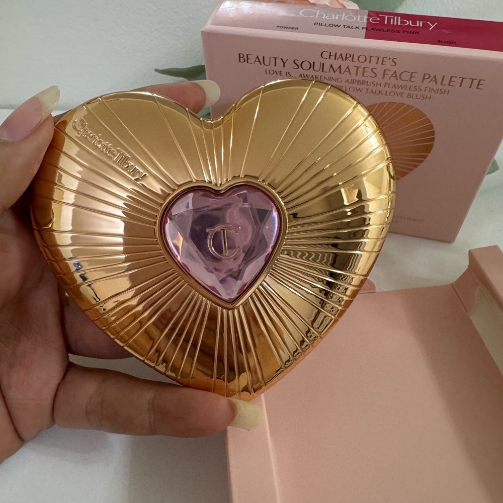 Charlotte Tilbury Beauty Soulmates Face Palette - Pink and Cream - Picture 5 of 11